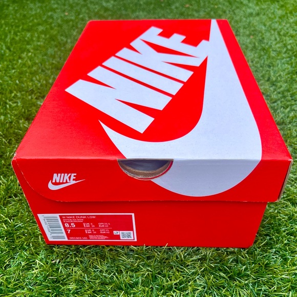 NEW PANDAS Nike Dunk Low - Picture 6 of 6